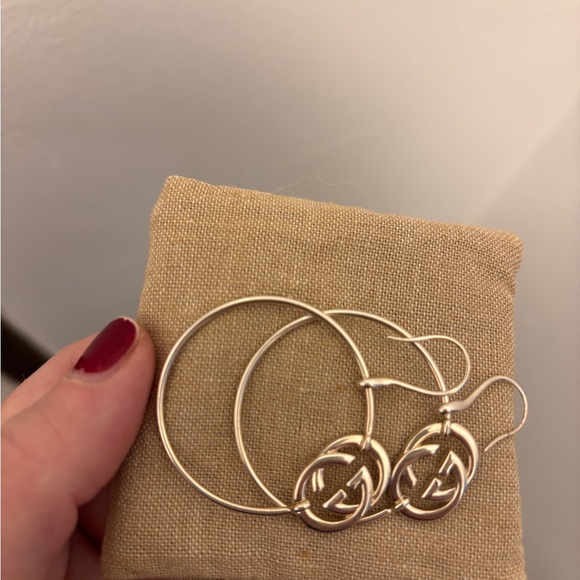 Gucci 925 stamped Silver GG Logo Hoop Earrings - Picture 12 of 13